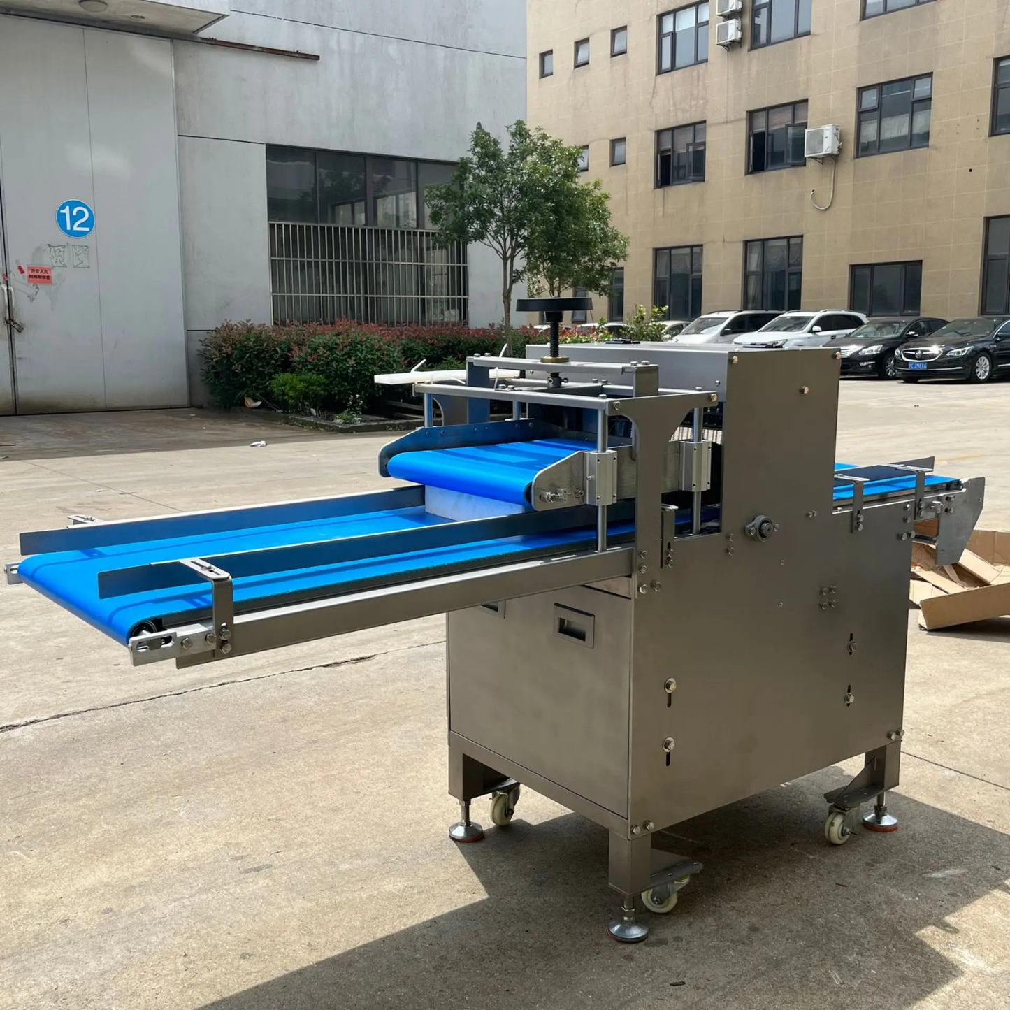 Professional Commercial Electric Bread Slicer Machine - Rotary Loaf Cutting System