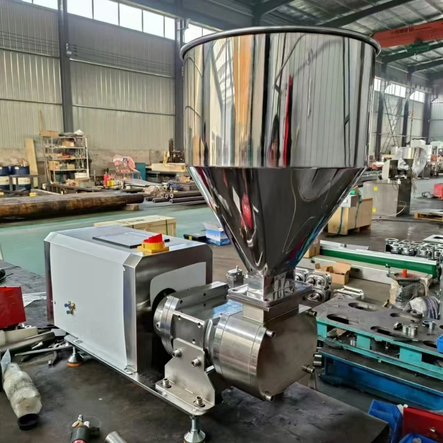 Professional Semi-Automatic Sauce Filling Machine - 304 Stainless Steel Precision Equipment