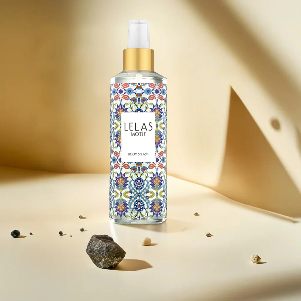 Lelas  Motif – Body Splash