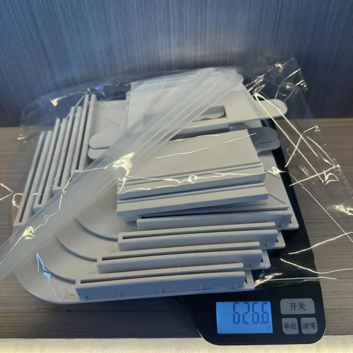 Heavy Duty Bedsheet Corner Tightener Clips - Secure Mattress Sheet Grippers